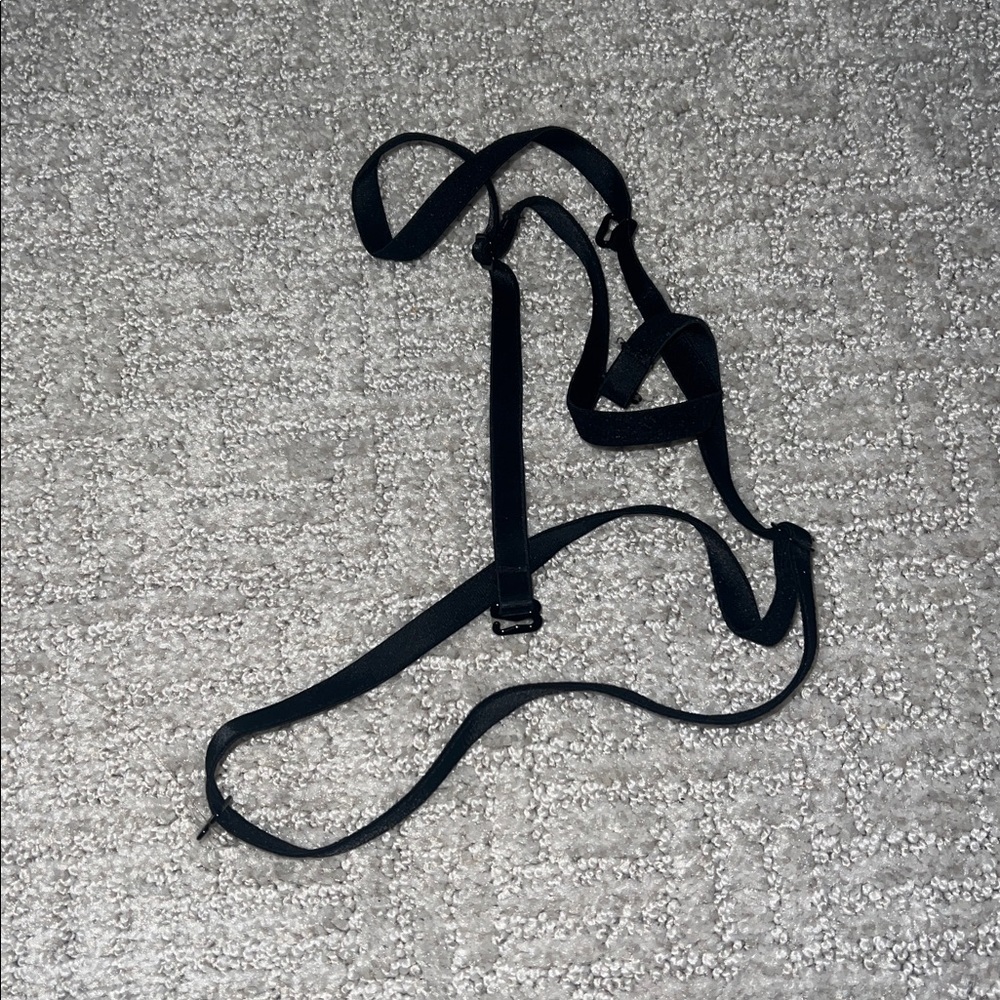 Victoria secret black strapless bra

Straps included - Picture 3 of 3